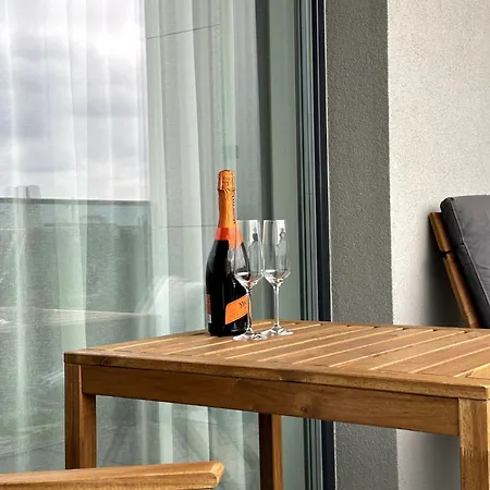 Real Living By Refa Balcony Retreat 91 * Praha