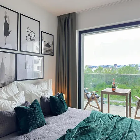 Real Living By Refa Balcony Retreat 91 Prague