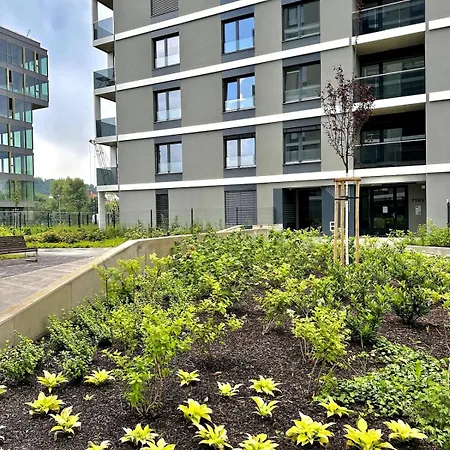 Real Living By Refa Balcony Retreat 91 *