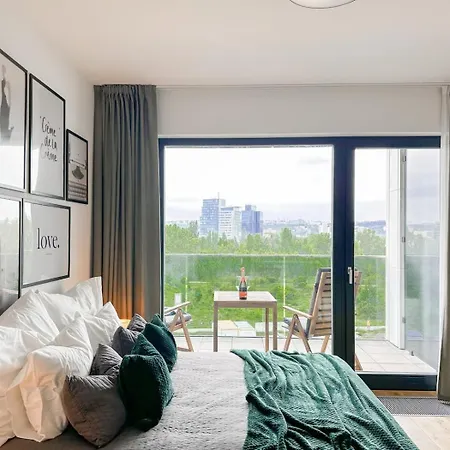 Real Living By Refa Balcony Retreat 91 * Praga