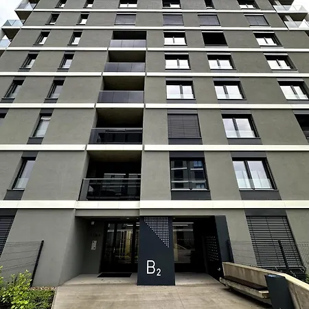 Real Living By Refa Balcony Retreat 91 Apartament Praga