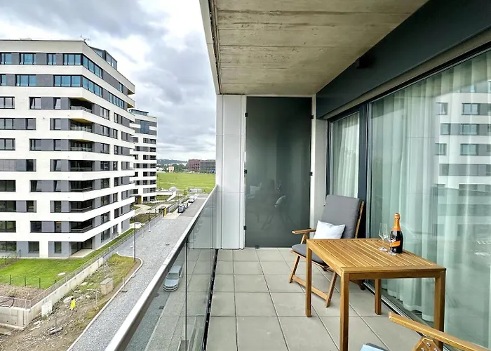 Real Living By Refa Balcony Retreat 91